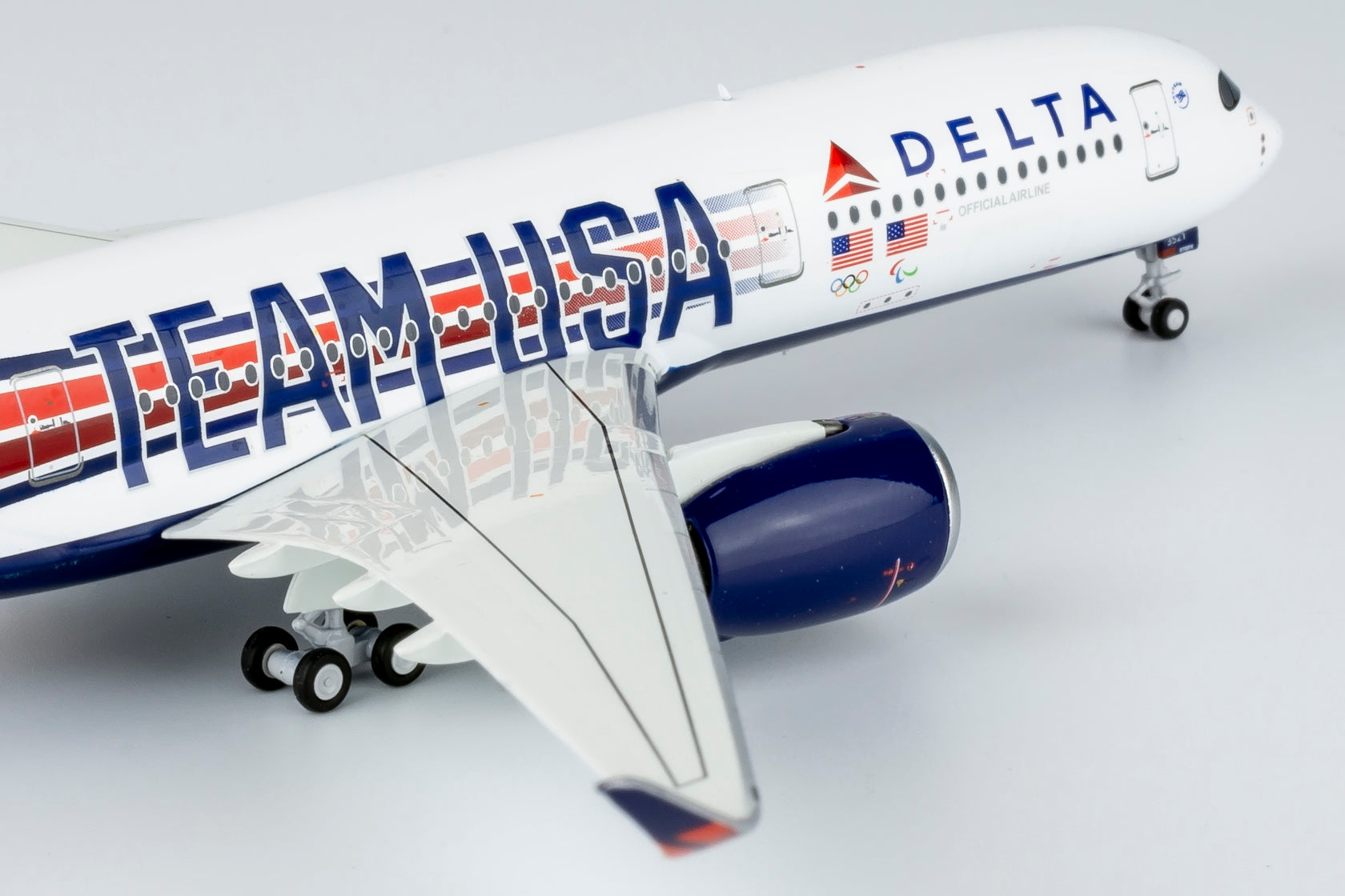 Delta Air Lines Airbus A350-900 N521DN 'Team USA' ULTIMATE EDITION (39082)