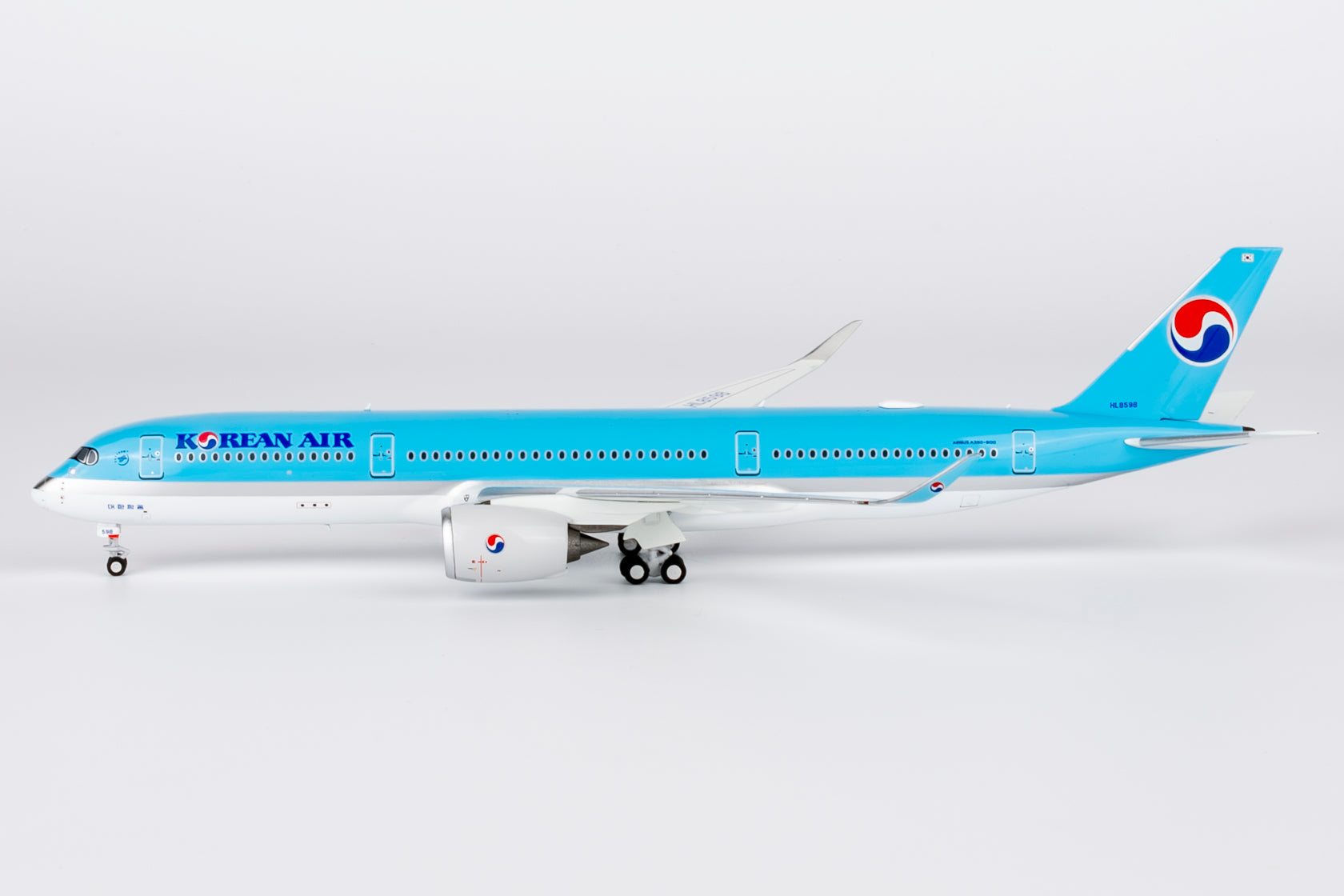 Korean Air Airbus A350-900 HL8598 (39102)