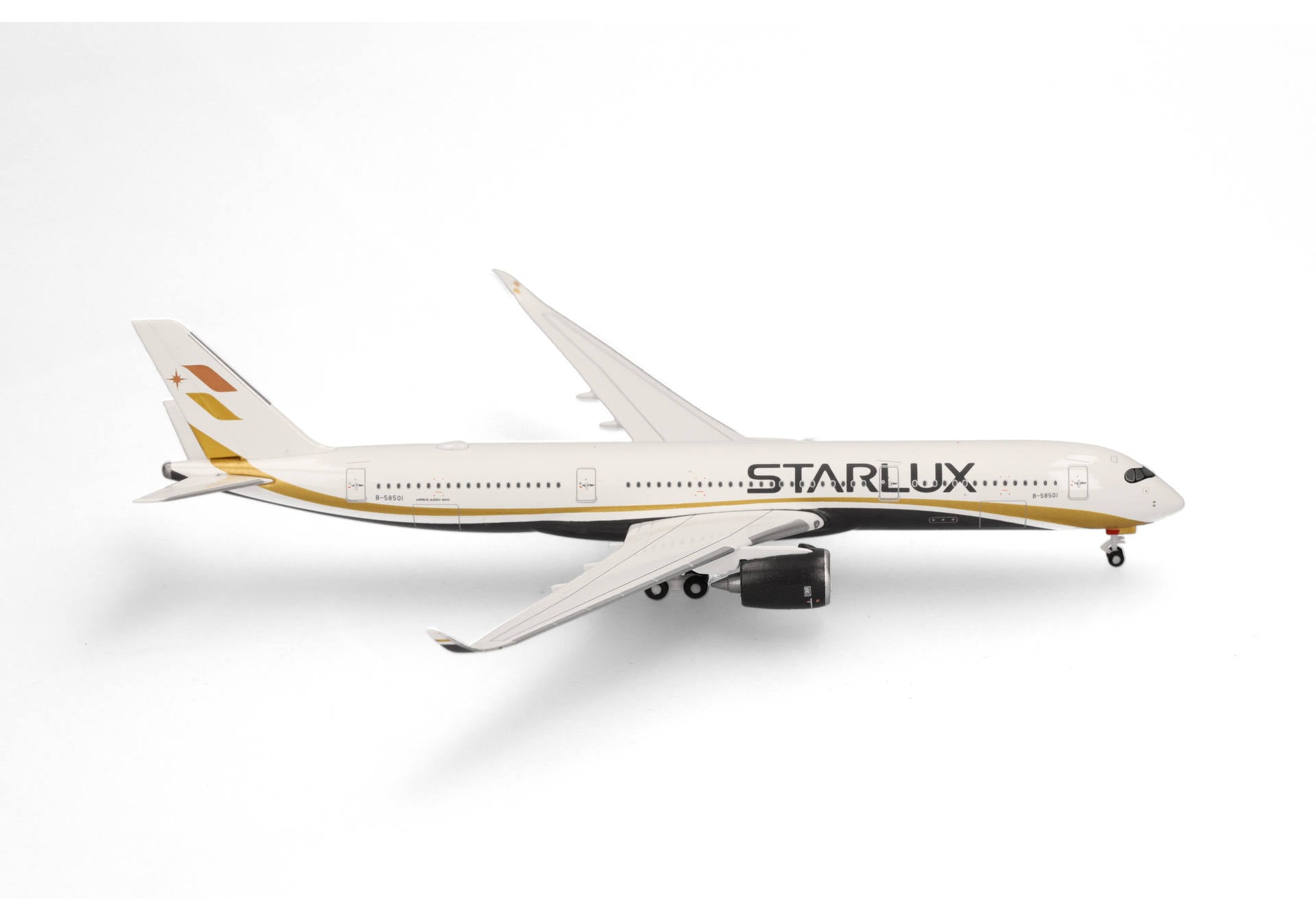 Starlux Airlines Airbus A350-900 B-58501 (537186)