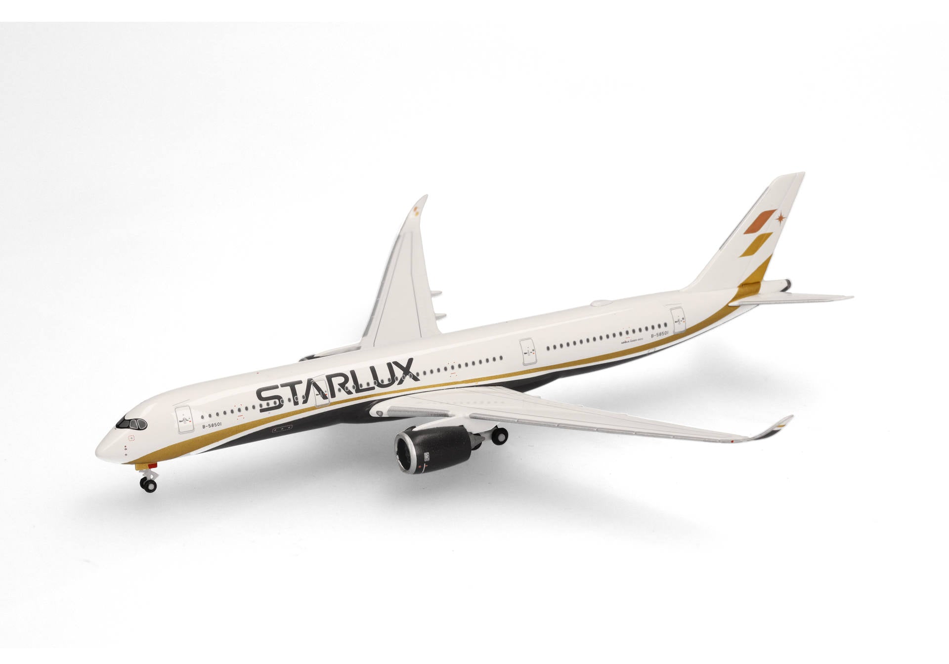 Starlux Airlines Airbus A350-900 B-58501 (537186)