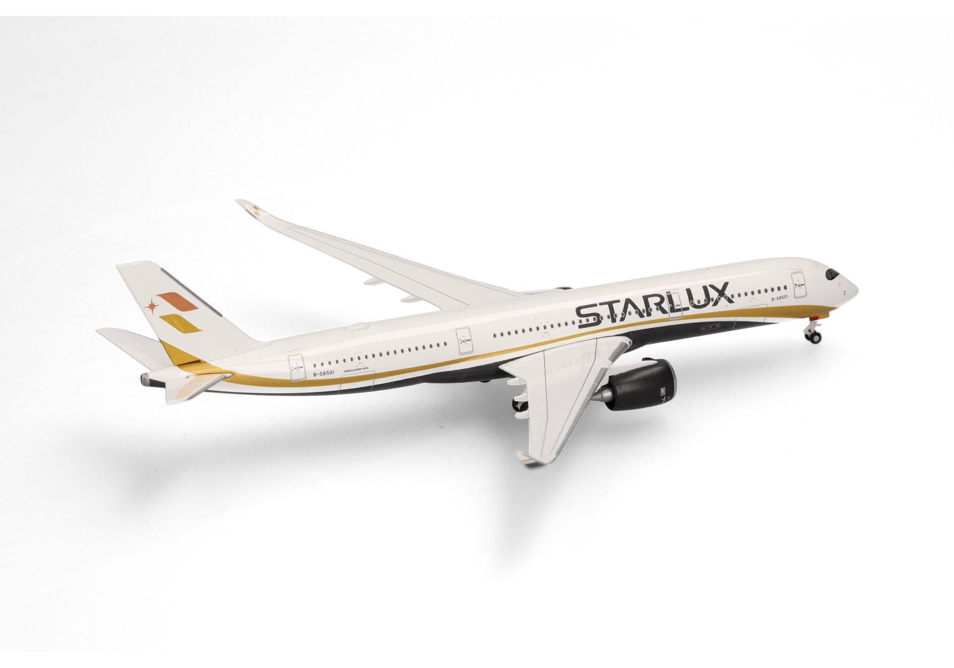 Starlux Airlines Airbus A350-900 B-58501 (537186)