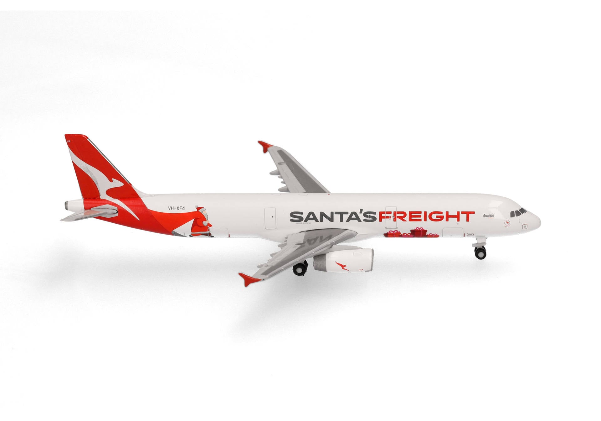 QANTAS Freight Airbus A321-200(P2F) VH-XF4 'Santa's Freight' (538817)