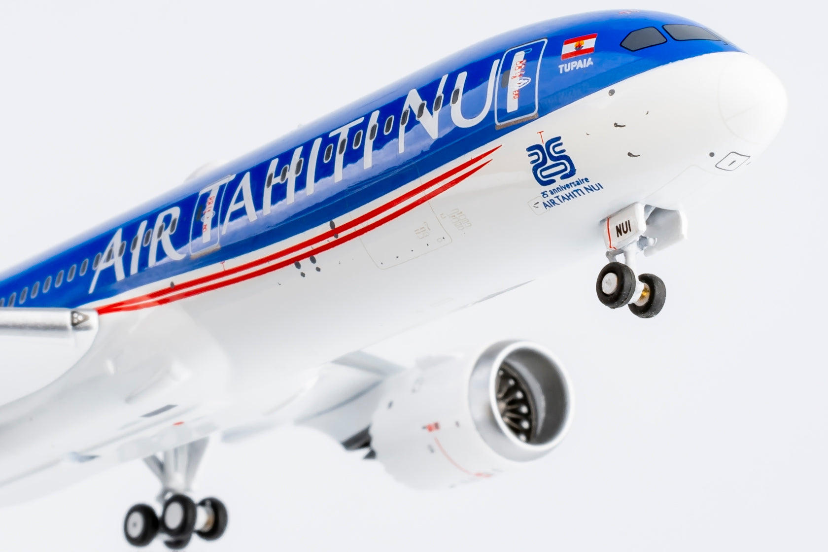 Air Tahiti Nui Boeing 787-9 F-ONUI '25th Anniversary Sticker' (55131)