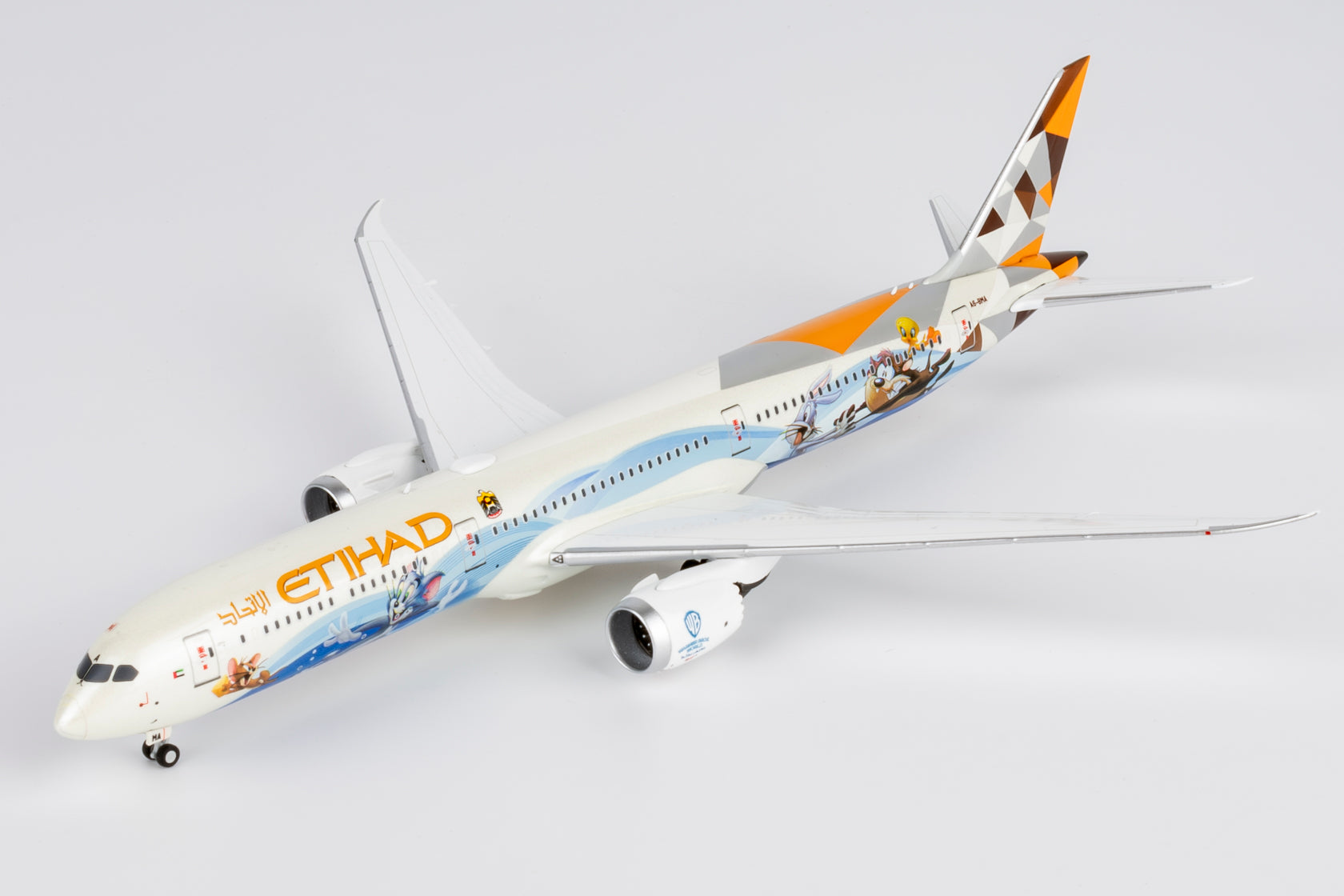 Etihad Airways Boeing 787-10 A6-BMA 'Warner Brothers World' (56031)