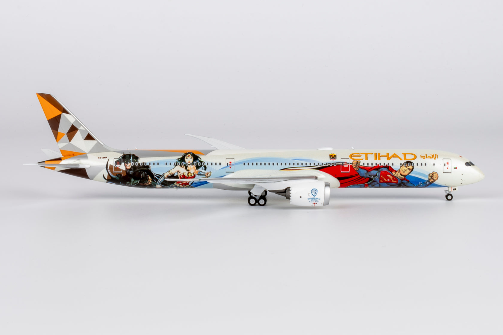 Etihad Airways Boeing 787-10 A6-BMA 'Warner Brothers World' (56031)