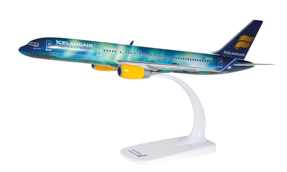 Icelandair Boeing 757-200 TF-FIU 'Hekla Aurora'  (610735-001)