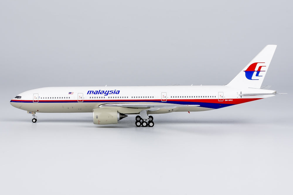 Malaysia Airlines Boeing 777-200ER 9M-MRO 'MH370' (72057)