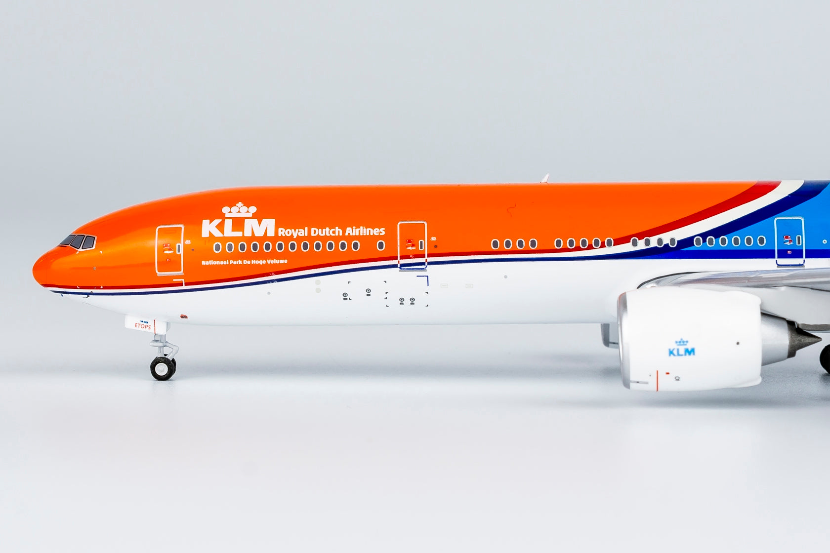 KLM Royal Dutch Airlines Boeing 777-300ER PH-BVA 'New Orange Pride' (73040)