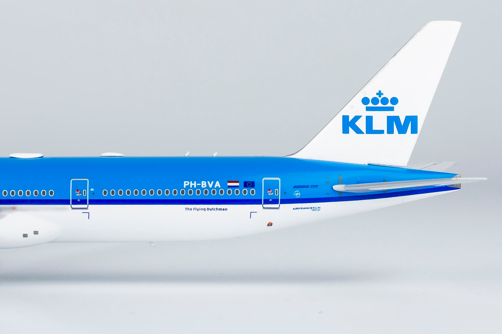 KLM Royal Dutch Airlines Boeing 777-300ER PH-BVA 'New Orange Pride' (73040)