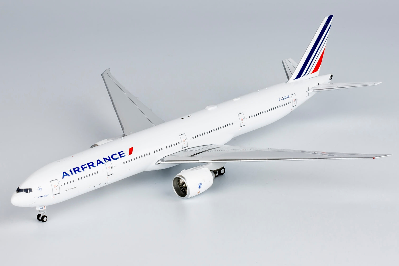 Air France Boeing 777-300ER F-GZNA (73053)