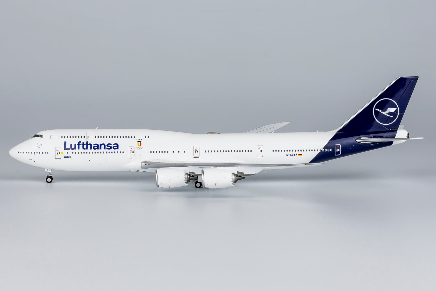 Lufthansa Boeing 747-8 D-ABYA 'Team D' (78033)