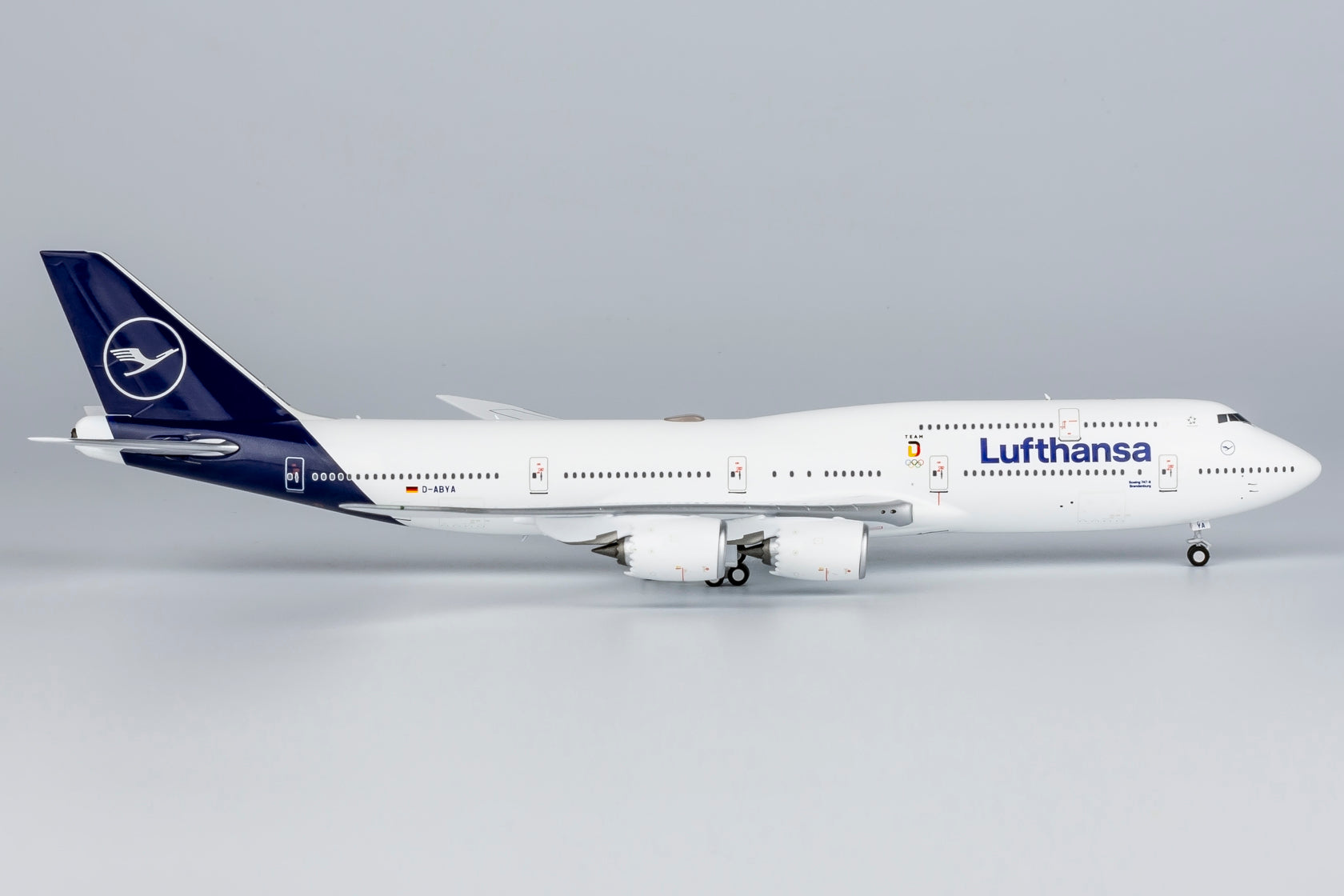 Lufthansa Boeing 747-8 D-ABYA 'Team D' (78033)