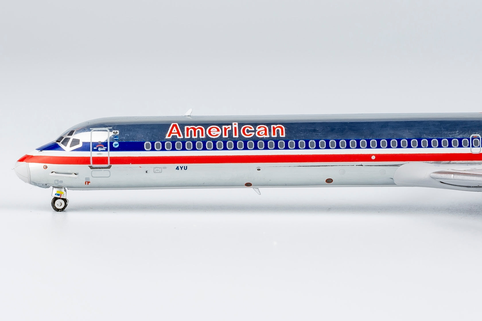 American Airlines McDonnell Douglas MD-83 N984TW 'Spirit of Long Beach' (83003)