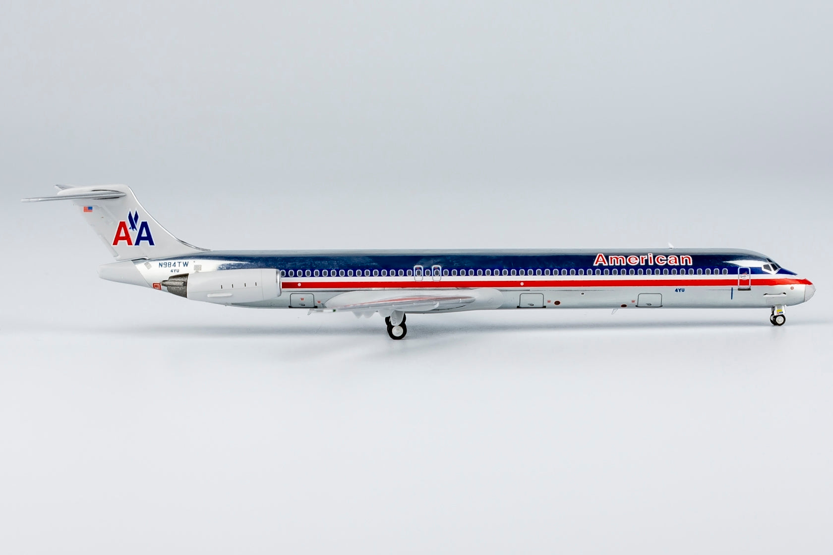 American Airlines McDonnell Douglas MD-83 N984TW 'Spirit of Long Beach' (83003)