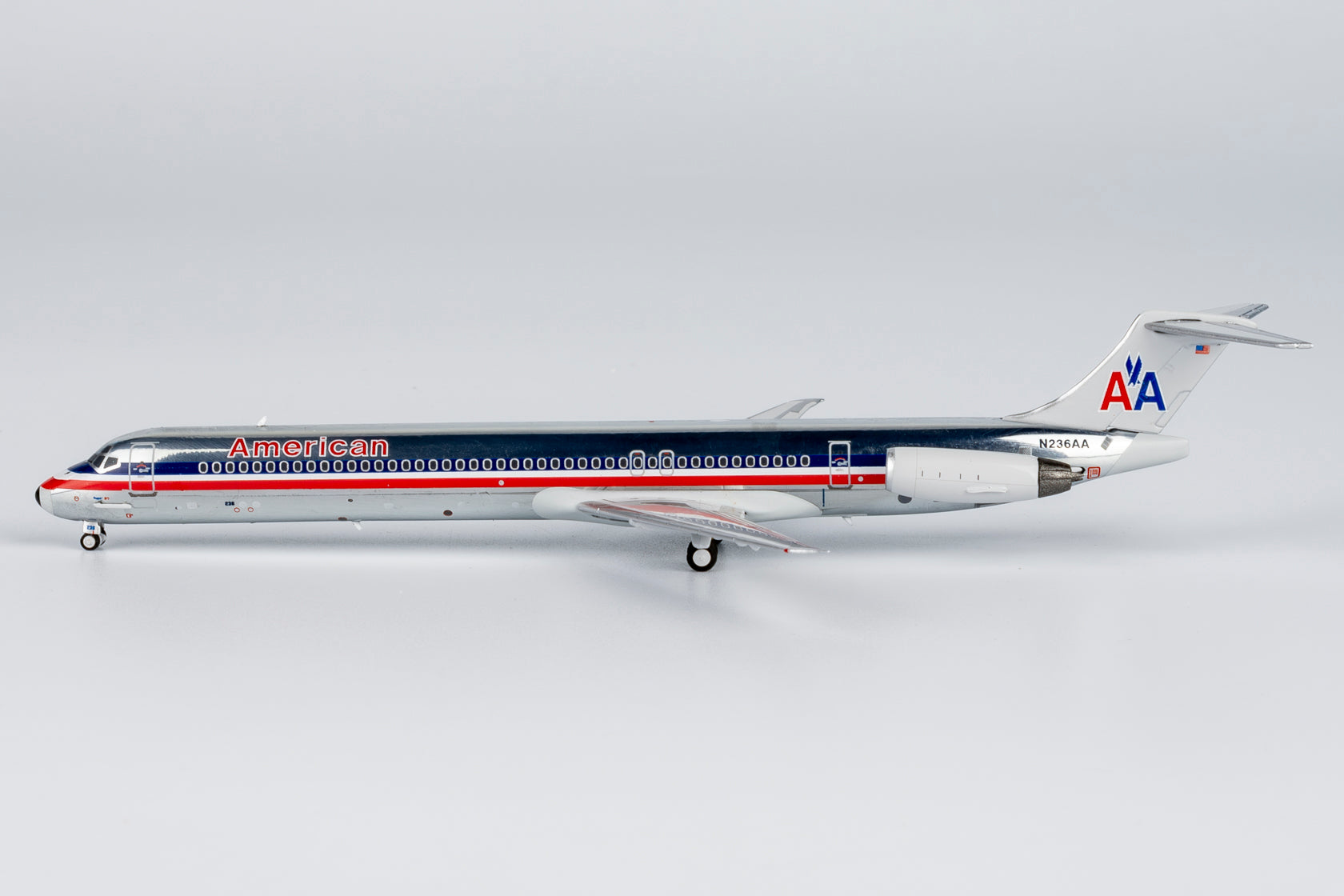 American Airlines McDonnell Douglas MD-82 N236AA (83008)