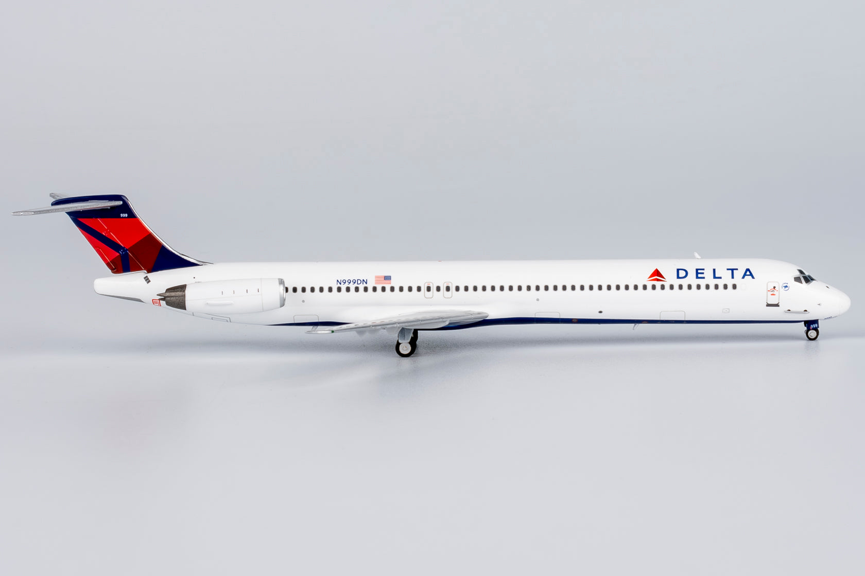 Delta Air Lines McDonnell Douglas MD-88 N999DN (83012)