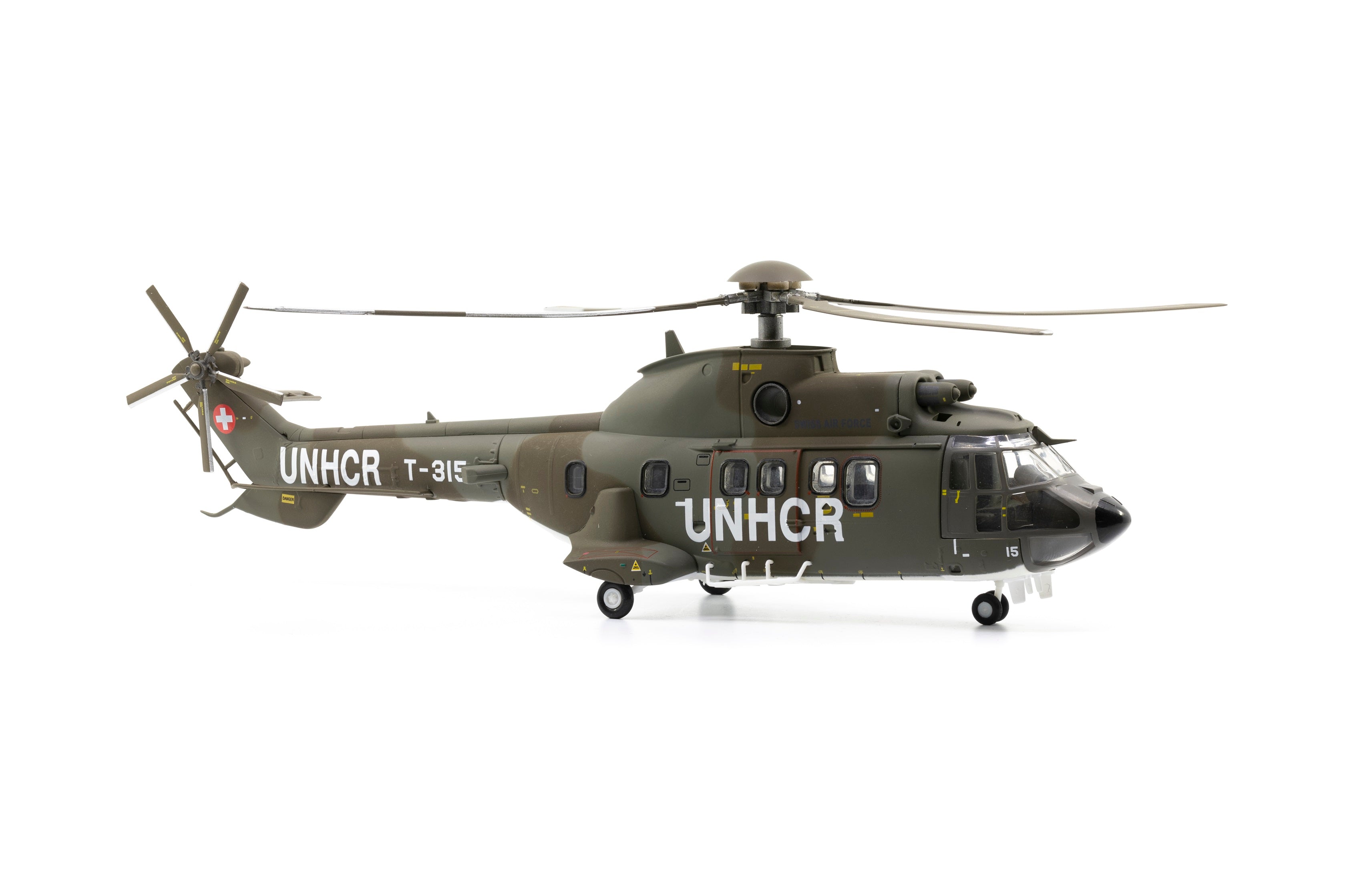 Swiss Air Force Aérospatiale AS 332 Super Puma T-315 'UNHCR' (85.001510)