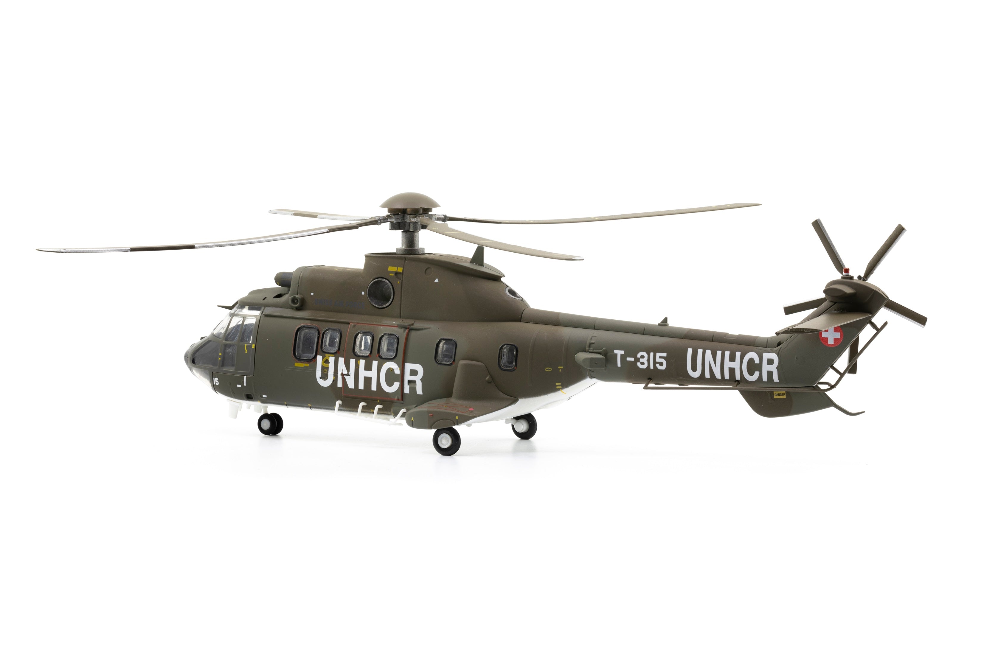 Swiss Air Force Aérospatiale AS 332 Super Puma T-315 'UNHCR' (85.001510)