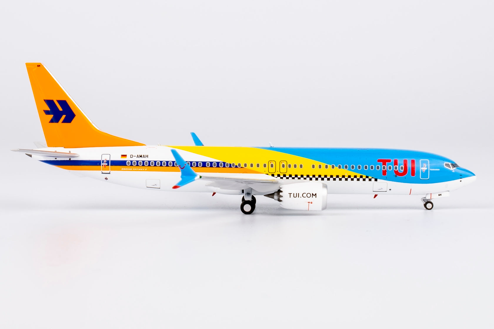 TUIfly Boeing 737 MAX 8 D-AMAH '50 Years' (88043)