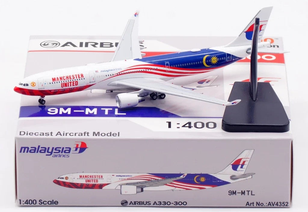 Malaysia Airlines Airbus A330-300 9M-MTL 'Manchester United' (AV4352)