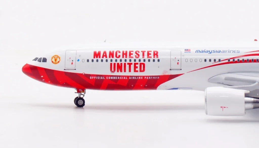 Malaysia Airlines Airbus A330-300 9M-MTL 'Manchester United' (AV4352)