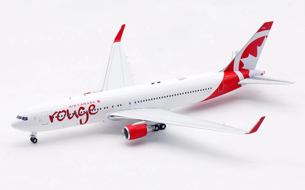 Air Canada Rouge Boeing 767-300ER C-FMLV (B-763-RV-MLV)