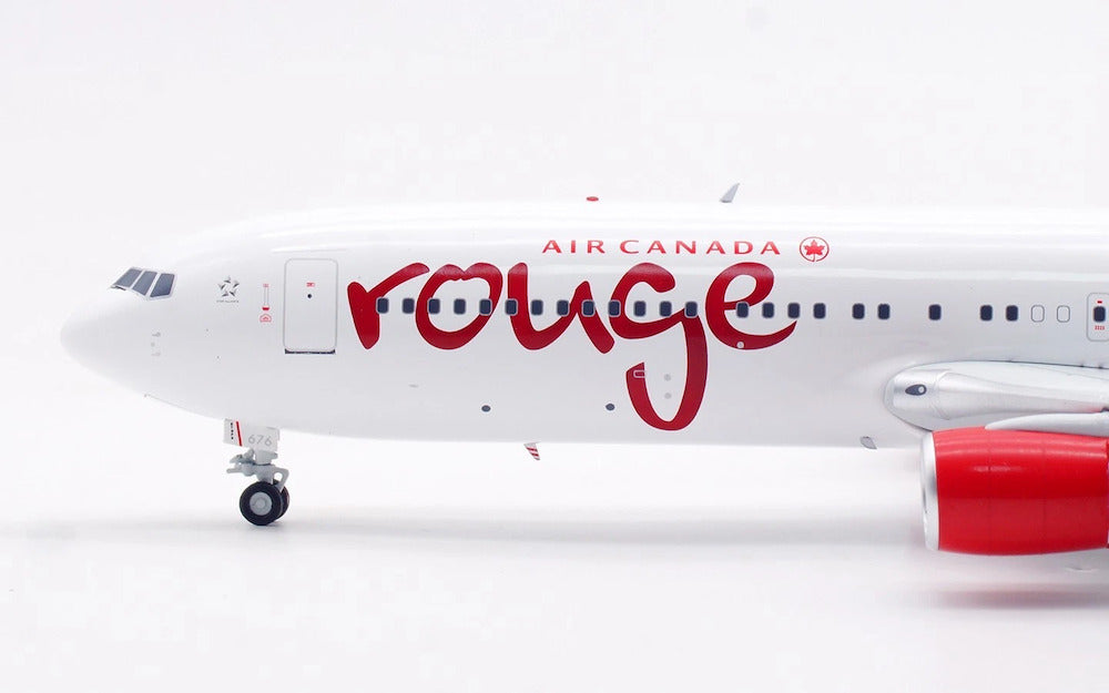 Air Canada Rouge Boeing 767-300ER C-FMLV (B-763-RV-MLV)