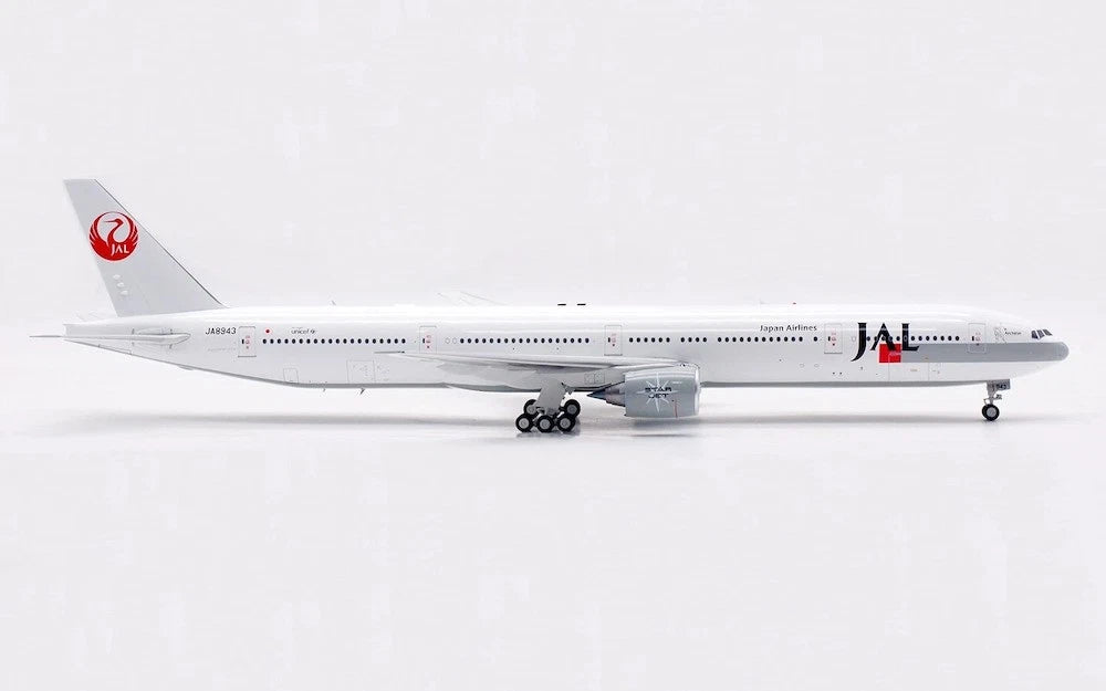 JAL Japan Airlines Boeing 777-300 JA8943 (B-773-JAL-943)