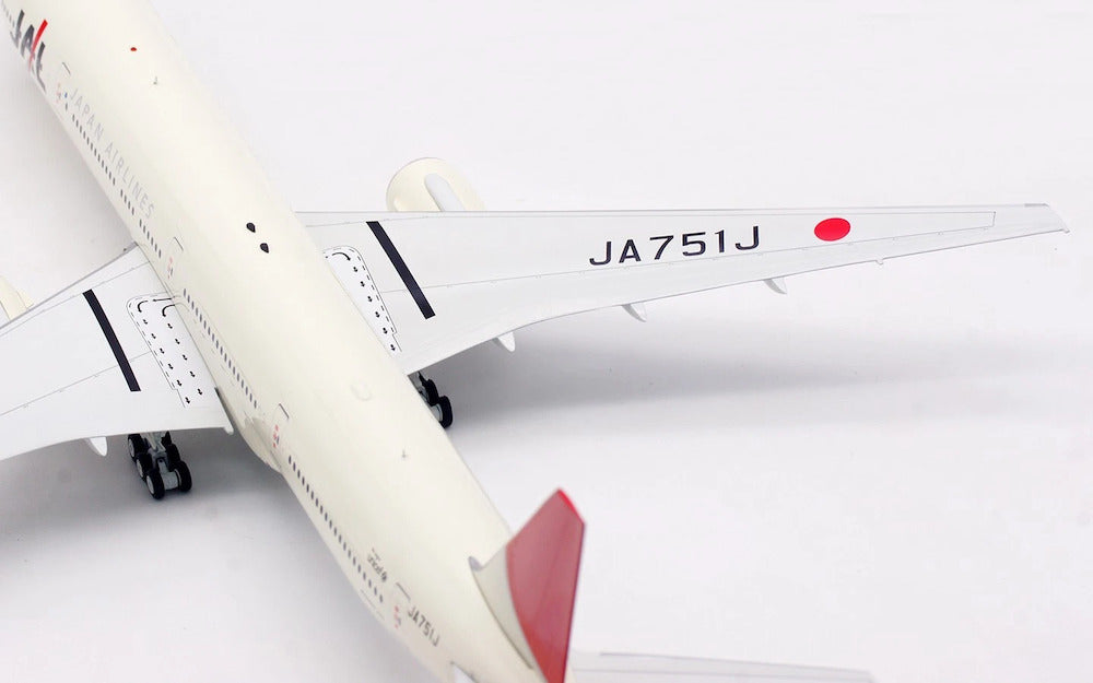 JAL Japan Airlines Boeing 777-300 JA751J (B-773-JL-51J)