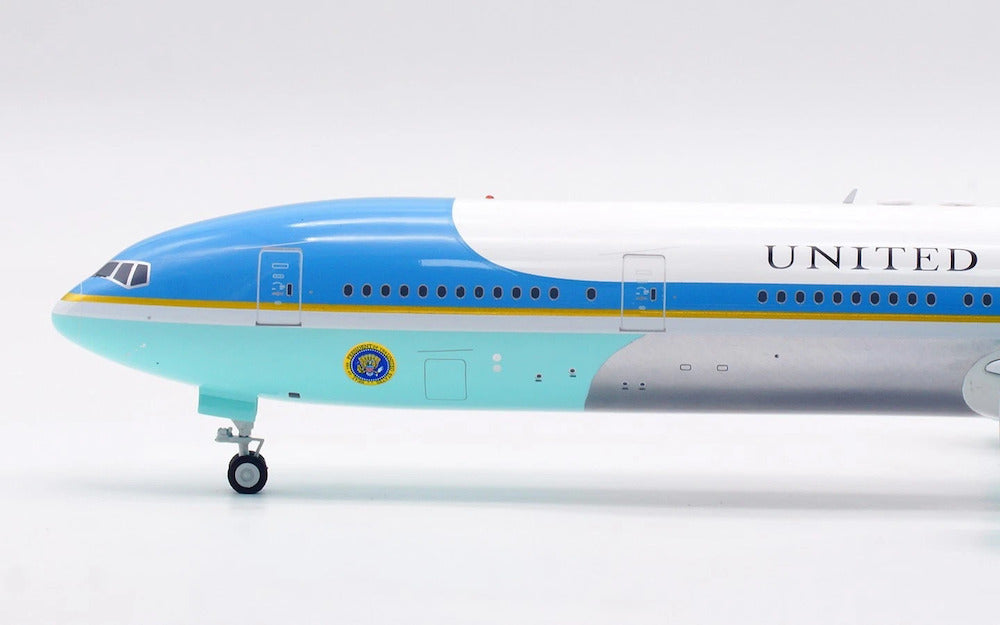 USAF Boeing 777-300 77000 (B-USAF-773-01P)