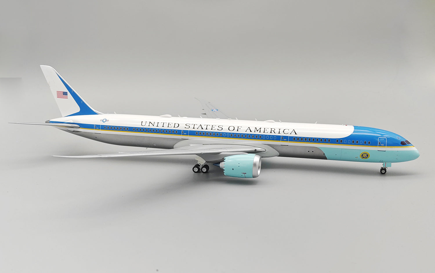 USAF Boeing 787-10 40787 (B-USAF-78X-001P)