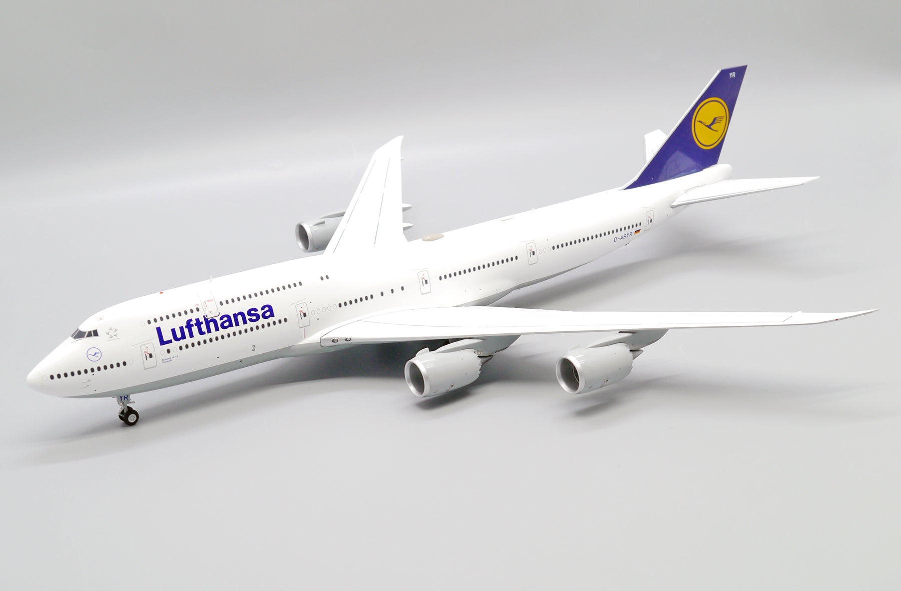 Lufthansa Boeing 747-8 D-ABYR (EW2748003)