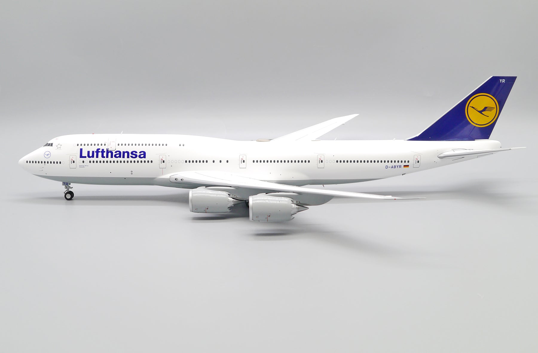 Lufthansa Boeing 747-8 D-ABYR (EW2748003)