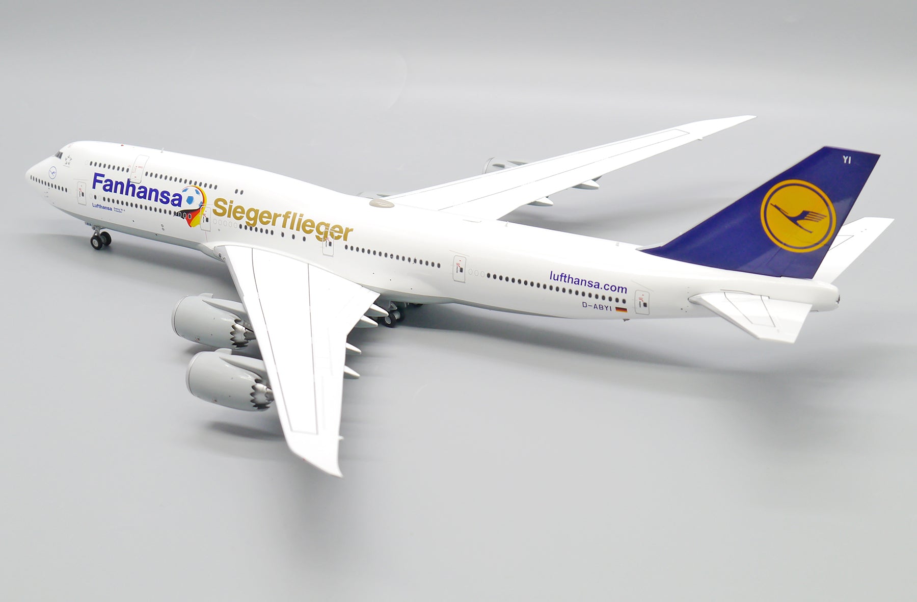Lufthansa Boeing 747-8 D-ABYI 'Siegerflieger' (EW2748004)