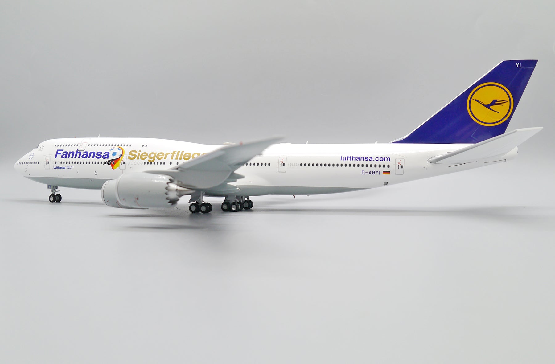 Lufthansa Boeing 747-8 D-ABYI 'Siegerflieger' (EW2748004)