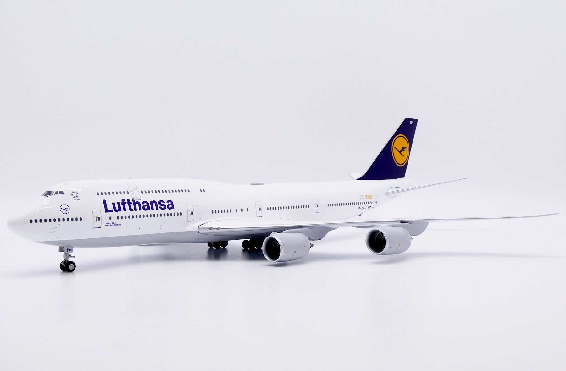 Lufthansa Boeing 747-8 D-ABYP '1500th 747' (EW2748008)
