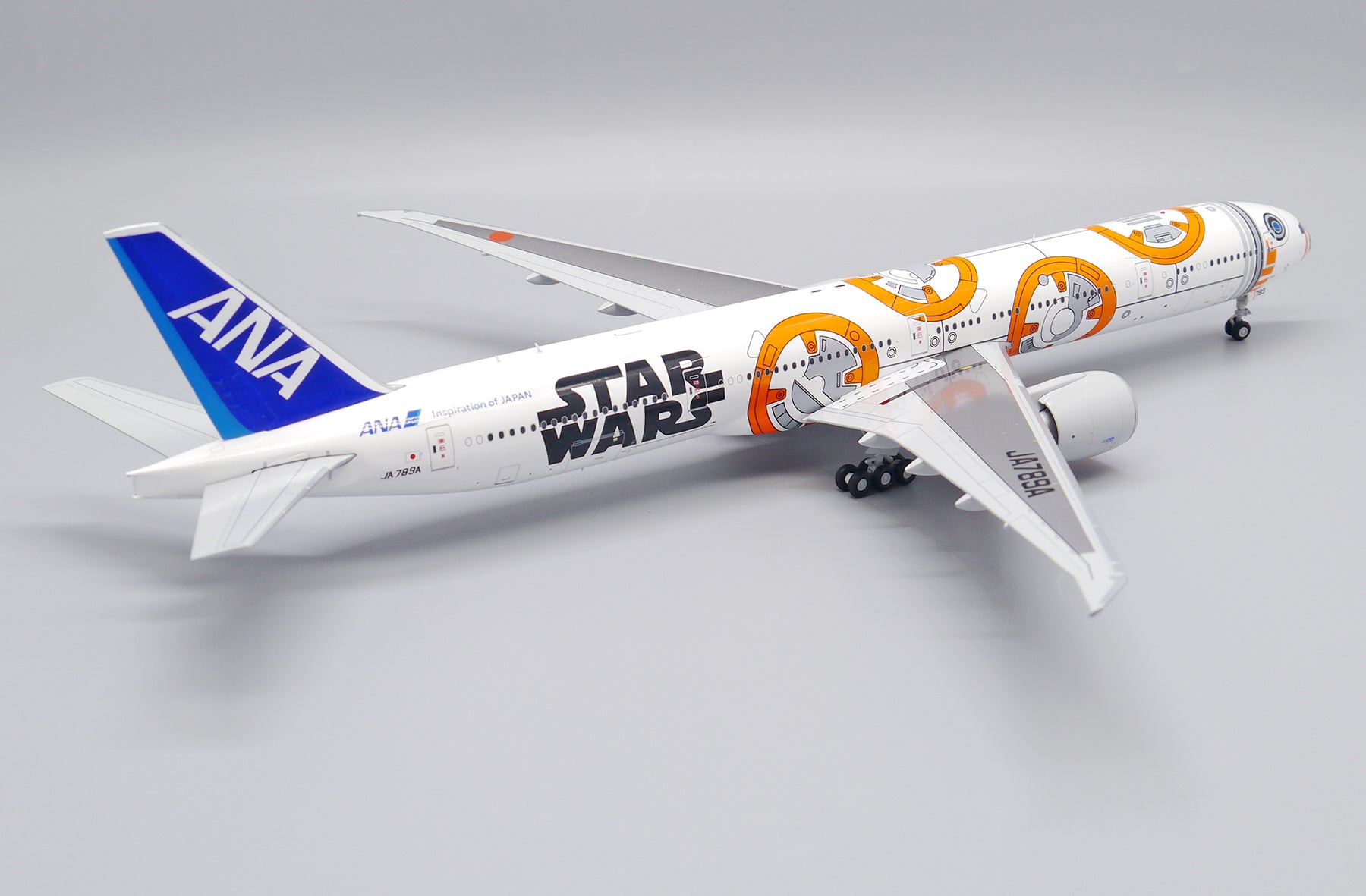 ANA All Nippon Airways Boeing 777-300ER JA789A 'Star Wars BB-8' (EW277W007)