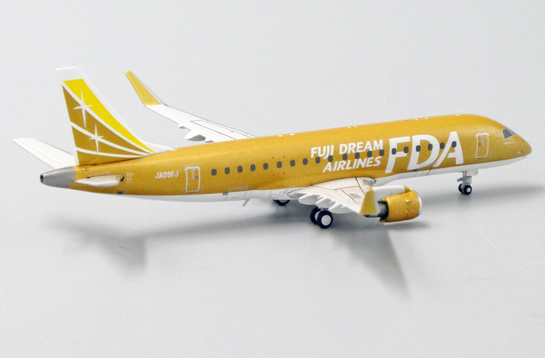 FDA Fuji Dream Airlines Embraer 170-200STD (175STD) JA09FJ 'gold' (EW4175004)