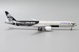LATAM Boeing 777-300ER PT-MUA 'Star Wars Galaxy's Edge' (EW477W007)