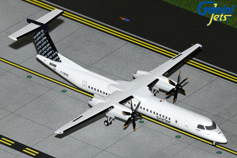 Porter Airlines Dash 8-400 C-GKQC (G2POE1311)