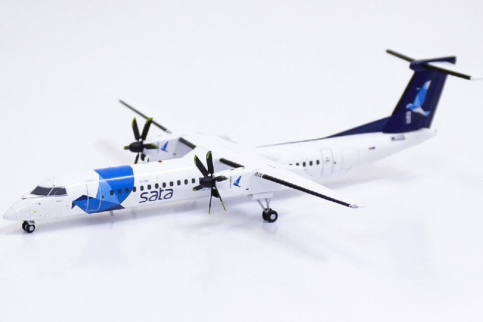 SATA Air Açores Dash 8-400 CS-TRE (G2RZO725)