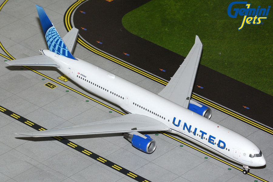 United Airlines Boeing 767-400ER N76064 (G2UAL1445)