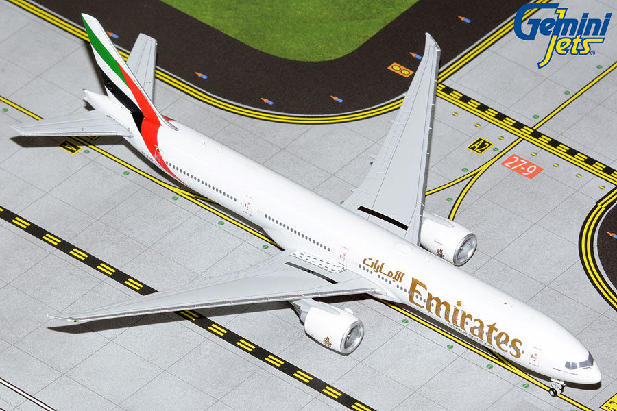 Emirates Boeing 777-300ER A6-END (GJUAE2068)