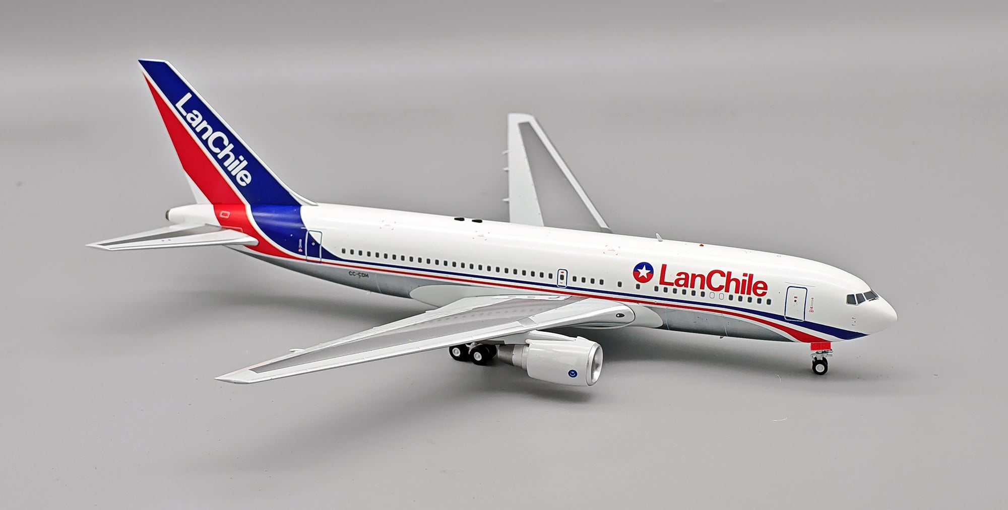 LanChile Boeing 767-200ER CC-CDH (IF762LA0526P)