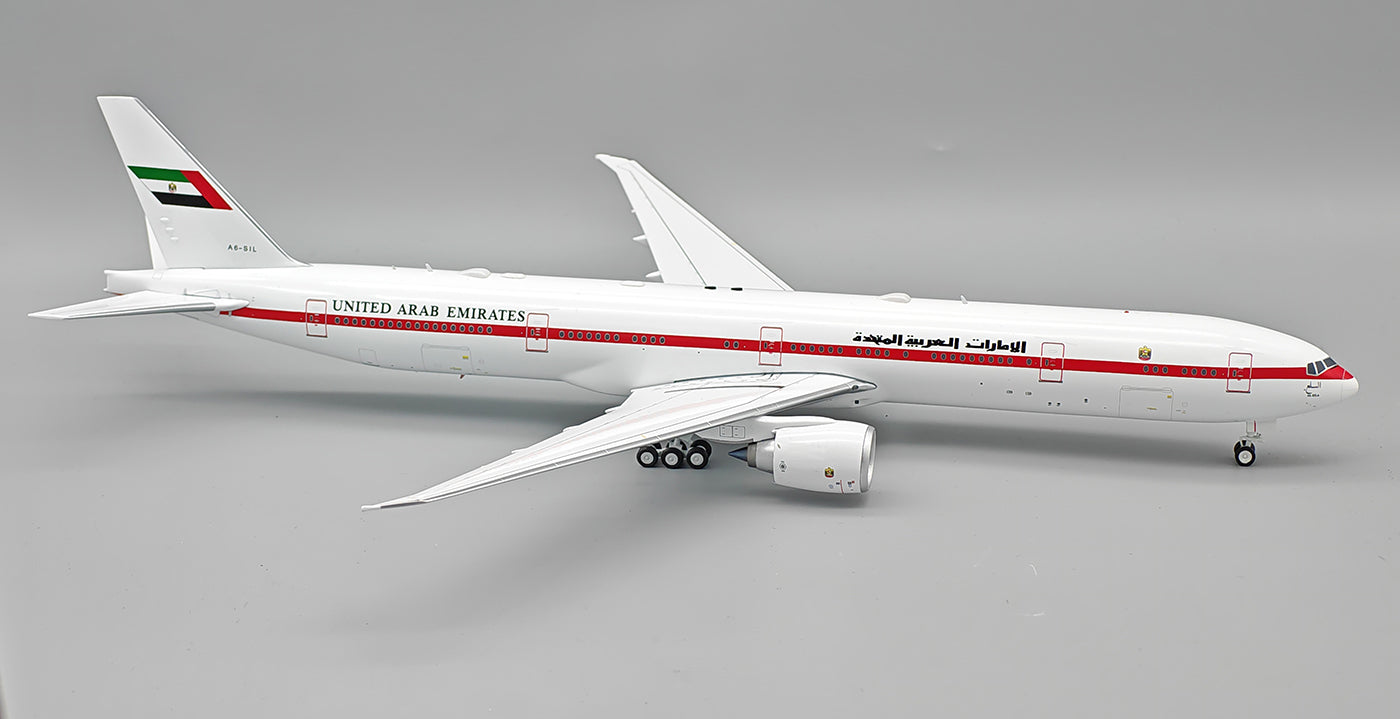 United Arab Emirates Boeing 777-300ER A6-SIL (IF773UAE1025)