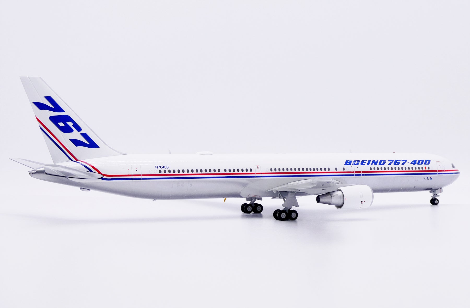 The Boeing Company Boeing 767-400ER N76400 (LH2496)