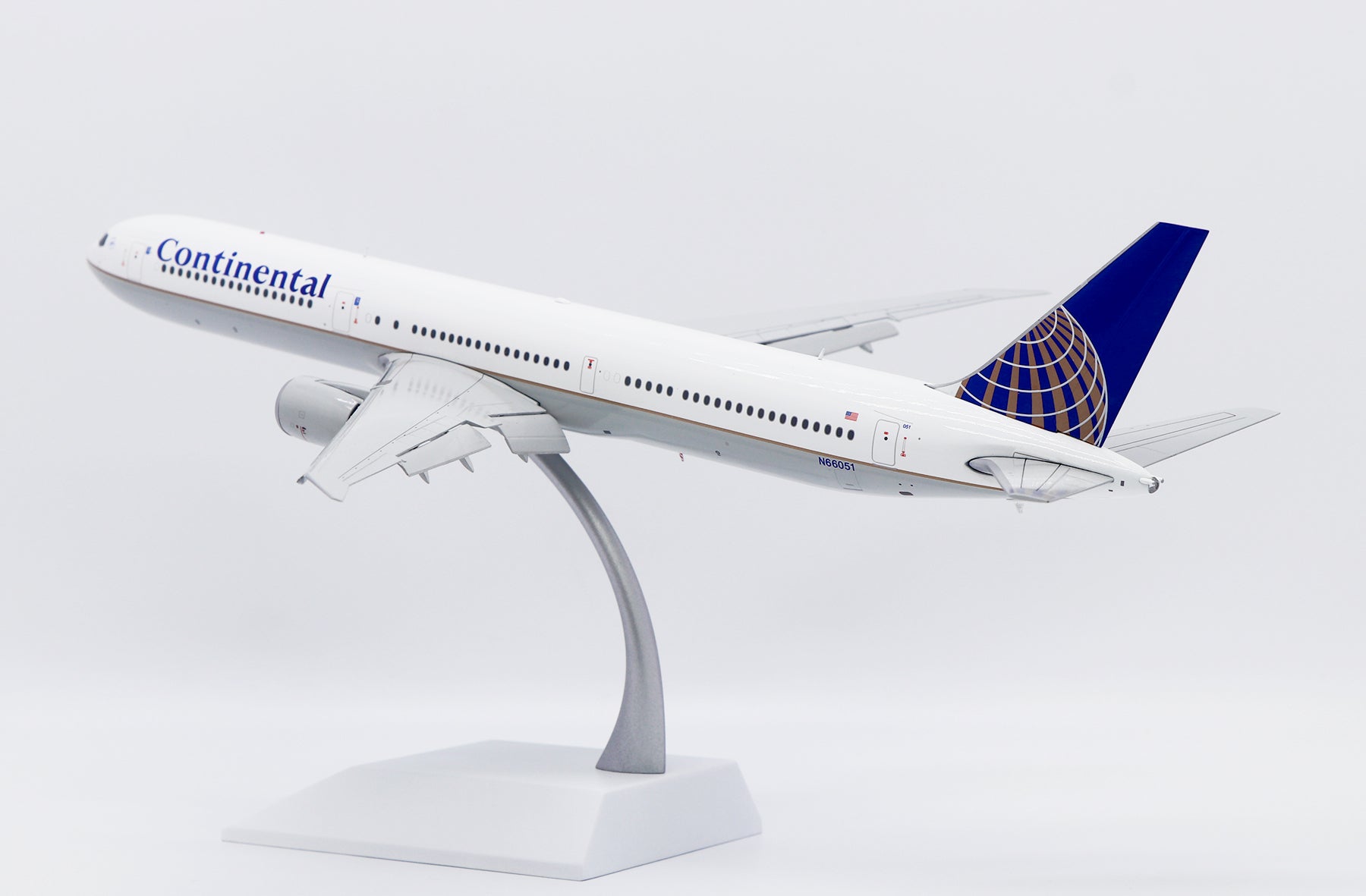 Continental Airlines Boeing 767-400ER N66051 'Flaps Down' (LH2505A)