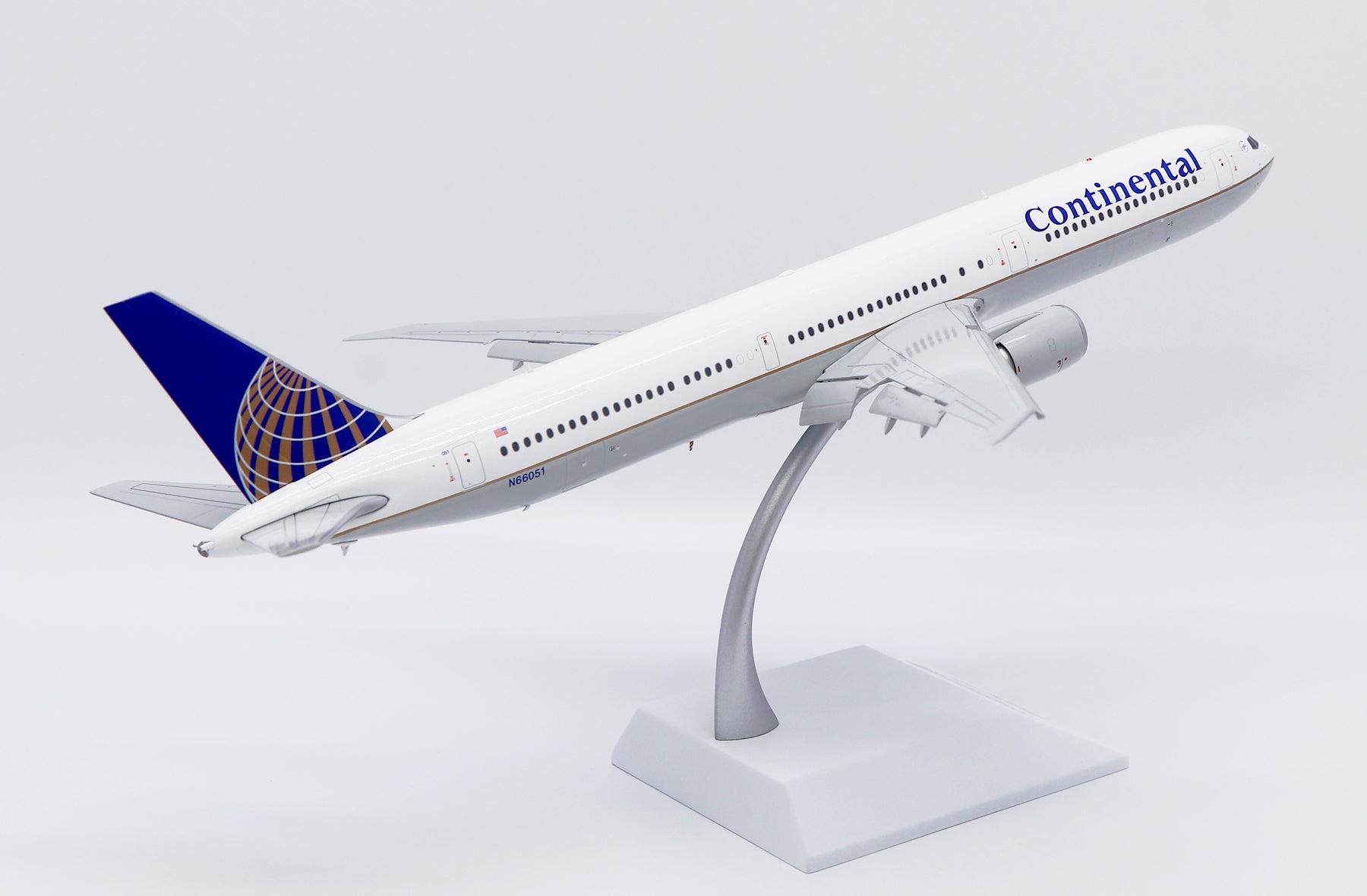 Continental Airlines Boeing 767-400ER N66051 'Flaps Down' (LH2505A)