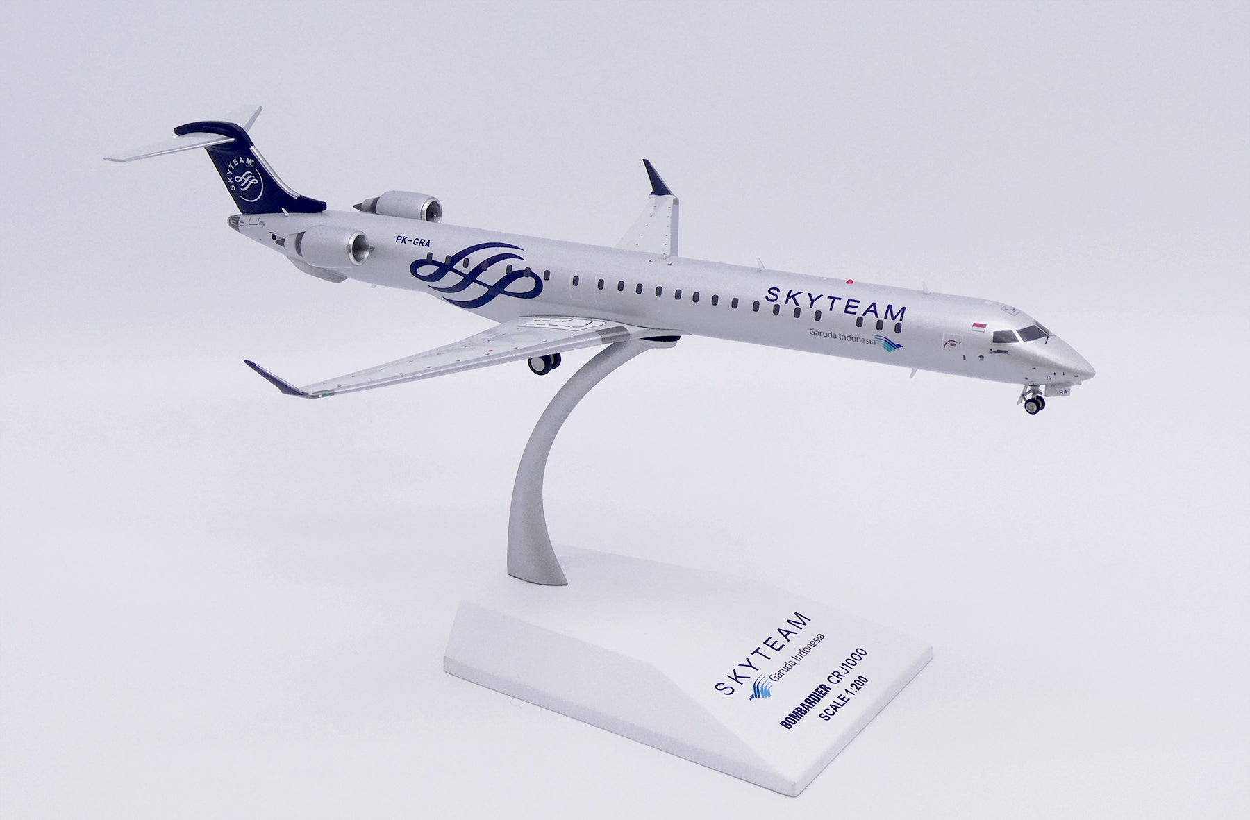 Garuda Indonesia Bombardier CRJ-1000ER PK-GRA 'Skyteam' (LH2511)