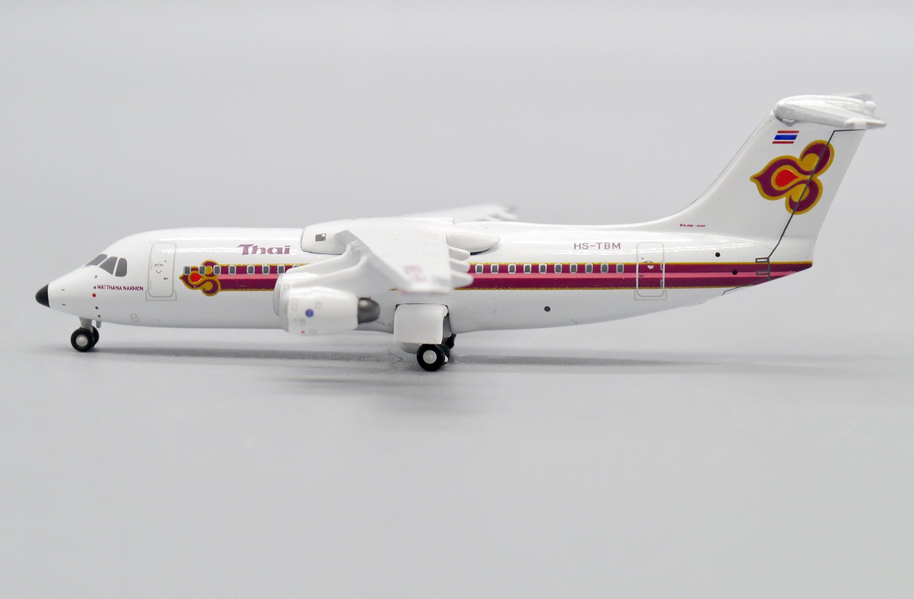 Thai Airways International BAe 146-300 (Avro RJ100) HS-TBM (LH4242)